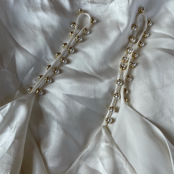 White satin cami with pearl/gold straps - Picture 3 of 3